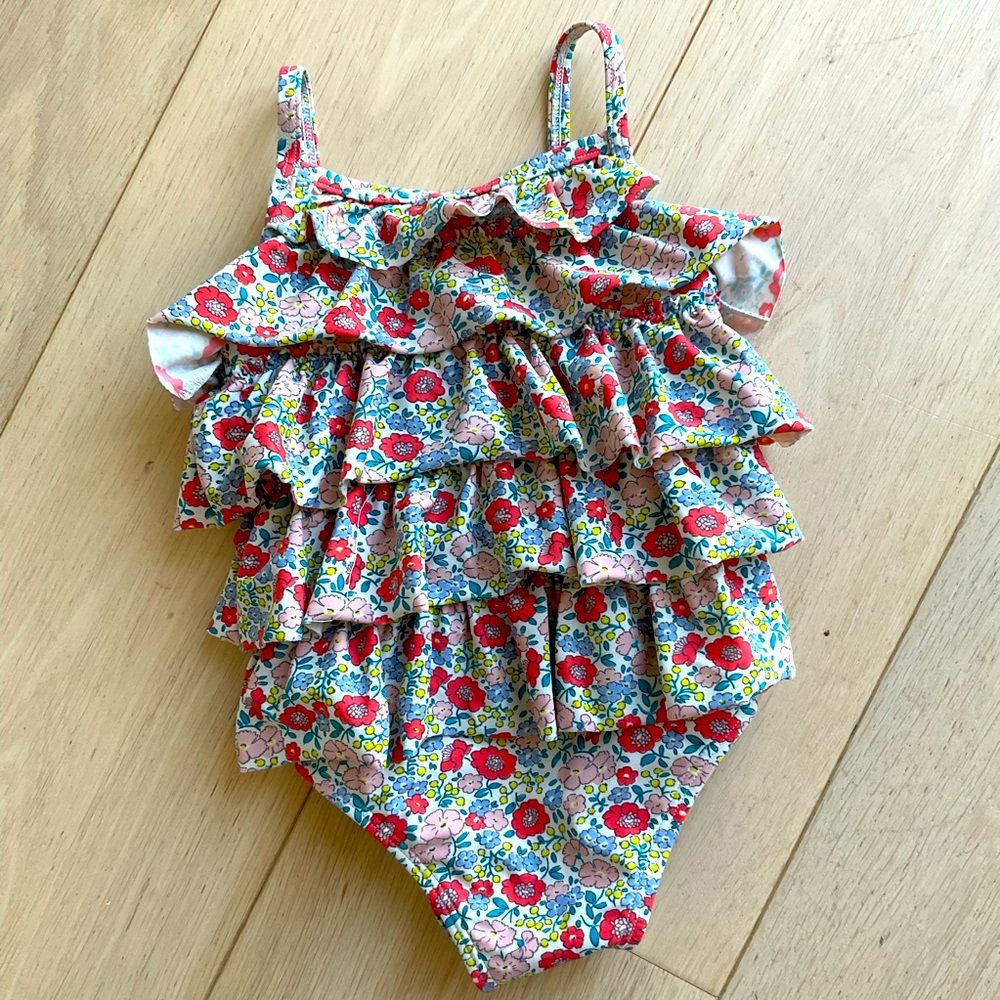BABY BODEN 12/18 Floral ruffle swimsuit